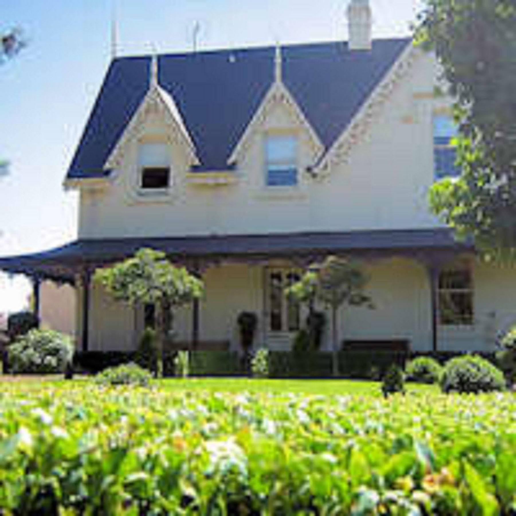 The Stable Lofts Guest House Carrick Exterior photo